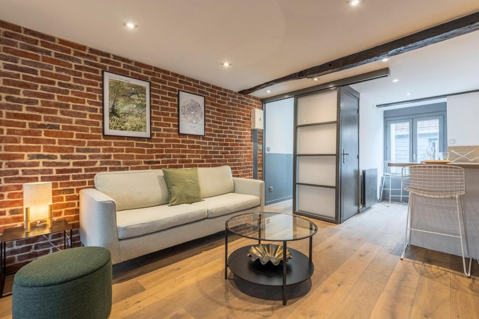 Two Bedroom Apartment In The Heart Of Old Lille Exterior photo