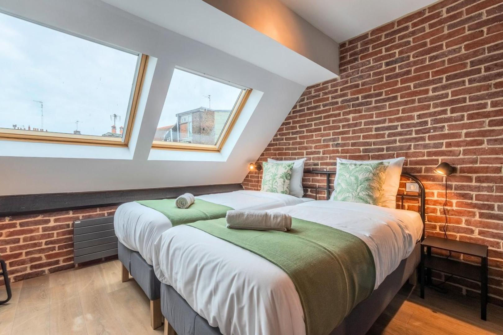 Two Bedroom Apartment In The Heart Of Old Lille Exterior photo